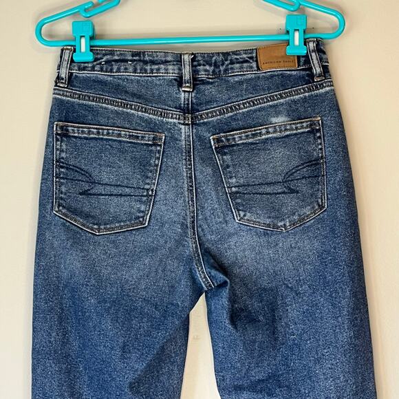 American Eagle Distressed Mom Jean Size 4 Regular - Picture 8 of 13